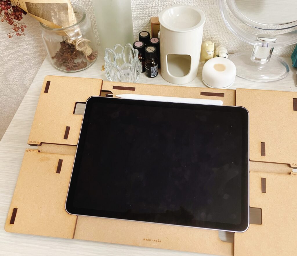 moko*mokuのiPadスタンド